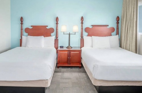 Kahului Hotel | Breathtaking Beach Retreat Perfect for Romantic Couple Stay | Outdoor Pool
