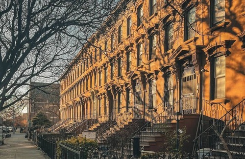 Bedford-Stuyvesant Apartment | Brooklyn shoebox studio apartment!