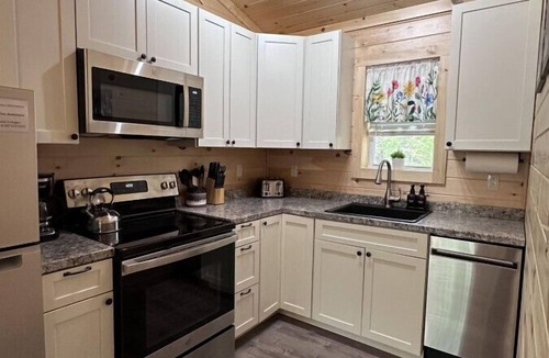 Town Hill Cottage | Buckle Bungalow-At the heart of MDI & near Acadia!