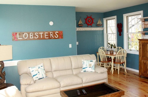 Camden House | Camden Harborfront Loft Located on Main Street in Downtown Camden