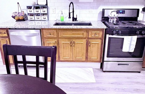 Snellville Apartment | Camellias Haven: New Reno 2Bd with pool, 40min to ATL, Ideal for Peace or Family