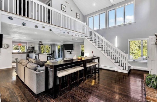 Centerville House | Cape Cod Vacation Haven w/Heated Pool RPAM017