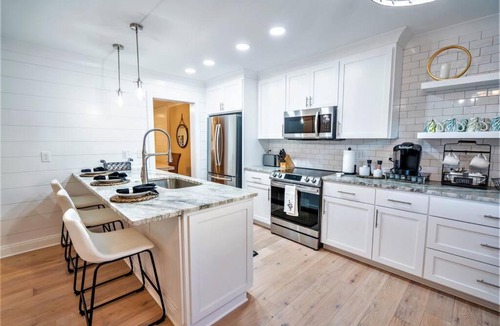 Old Village House | Carefree Coastal Casa 2 miles to Sullivans Island
