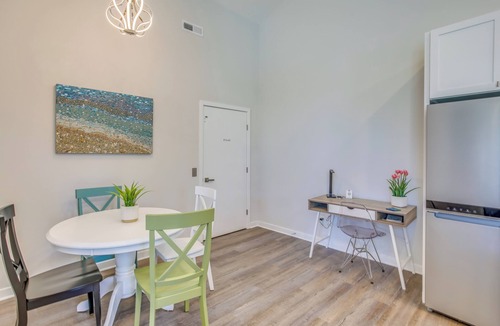 North Carolina Coast Apartment | Carolina Beach Vacation Home Near Boardwalk