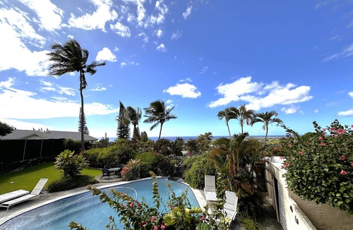 Historic Kailua Village House | Central Oceanview Hawaii Style House Pool & SPA