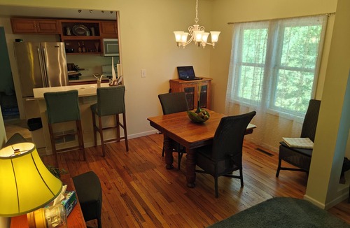 Twin Lakes House | Charming 2-bedroom house with WiFi, AC in delightful Twin Lakes