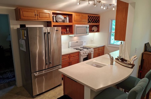 Twin Lakes House | Charming 2-bedroom house with WiFi, AC in delightful Twin Lakes