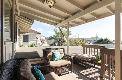 Diamond Head - Kapahulu - St. Louis House | Charming 2-bedroom House with WiFi, AC, Diamond Head View, Close to Everything