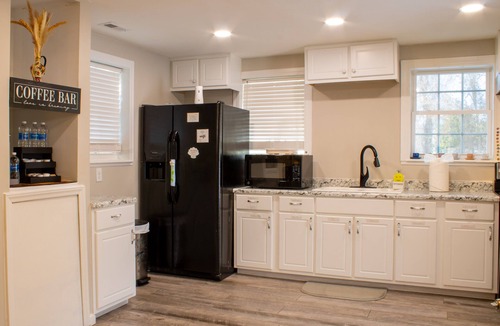 Goldsboro House | Charming 3-bedroom, 2 bathroom house with WiFi, AC in wonderful Goldsboro.
