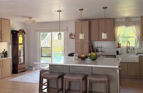 Itasca House | Charming newly remodeled 3-bedroom house in Itasca with all the latest amenities