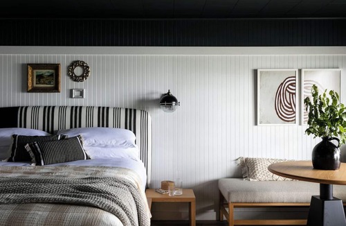 Ocean Point Hotel | Charming Oceanside Room Perfect for Couples Seeking a Romantic Coastal Escape