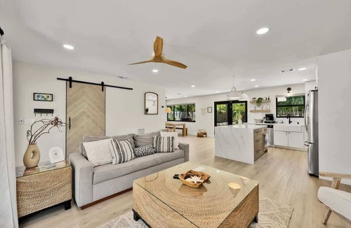 Deerfield Beach House | Coco Loco Oasis w/Saline Pool Near Deerfield Beach