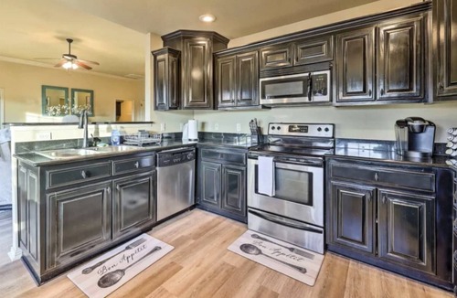 Springdale House | Comfortable Home in Springdale