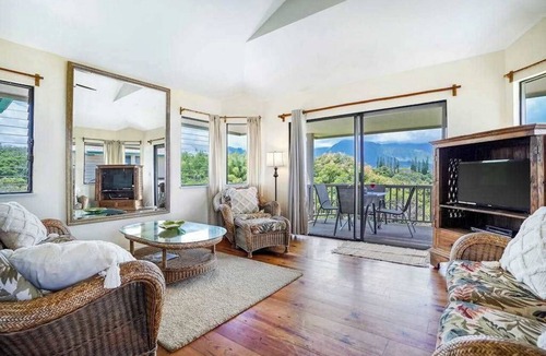 Princeville Villa | Comfortable Kauai Villa with Beach Moments Away