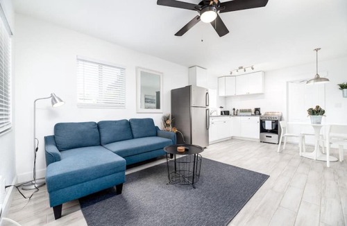 Middle River Terrace Apartment | Comfy Condos at Middle River Apt 1