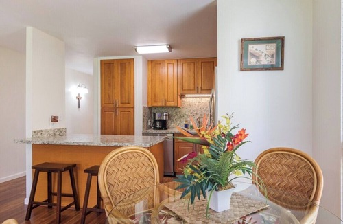 Kahuku Condo | Couples Retreat - Getaway to Turtle Bay