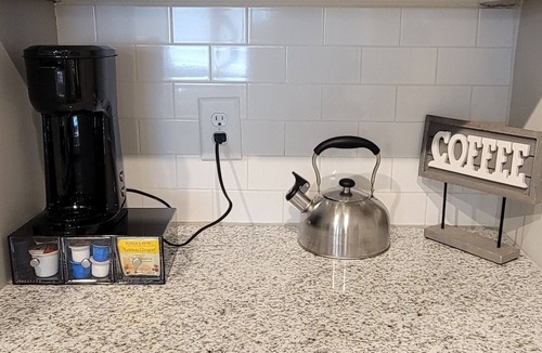 Northeast Raleigh Apartment | Cozy 2 bedroom 2 bath apartment just 18 minutes away from airport.