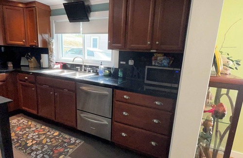 Lookout Valley Neighborhood Association House | Cozy 3-bedroom, 1 bath Cottage with scenic Mtn. views in Chattanooga
