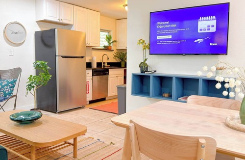 Lake Ridge Apartment | Cozy Garden Bungalow - Beach/Wilton/Patio
