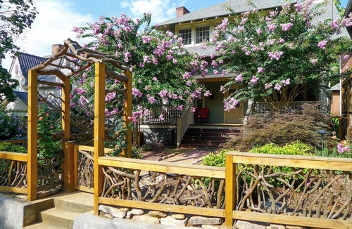 Asheville Cottage | Cozy Private Cottage in the Heart of Downtown Asheville - 300 5-star reviews!