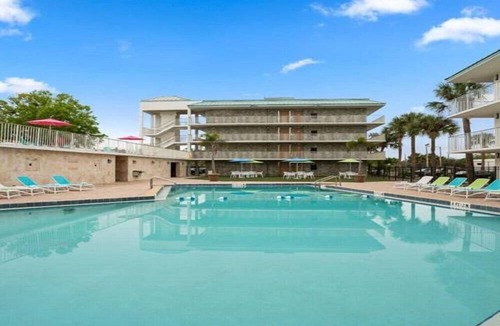 Historic Downtown Kissimmee Hotel | Cozy Room with 2 DBL Beds, Pool in Park Royal Orlando