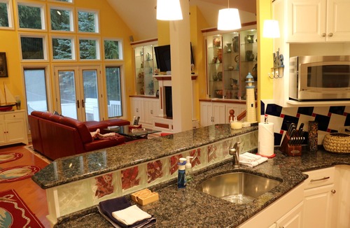 Delavan Lake Cottage | Delavan Lakefront Access Guesthouse
