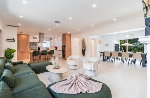Victoria Park House | Designer Pool Home Near Las Olas Sleeps 10
