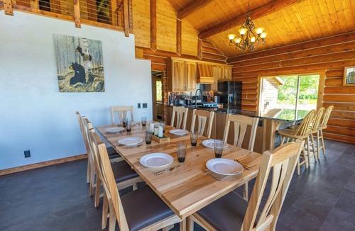Fritz Creek Ski Chalet | Destination Alaska Charters - Cabin 1