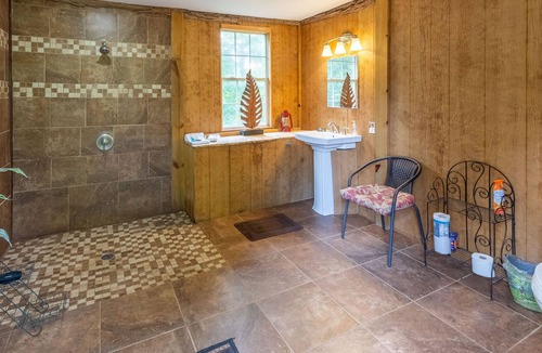 Cullowhee House | Destination Outdoors Holly Hideaway - A unique yurt perfect for glamping!