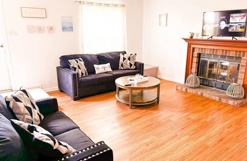 Virginia Beach House | Discover Serenity at Ocean Breeze Haven: Your Perfect Retreat in Virginia Beachn