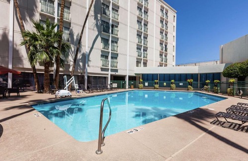 Encanto Hotel | DoubleTree by Hilton Phoenix Midtown