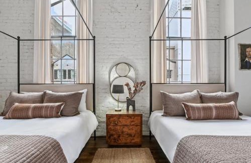 Central Business District Apartment | Downtown 6 Condo Combo 12BR 12BA