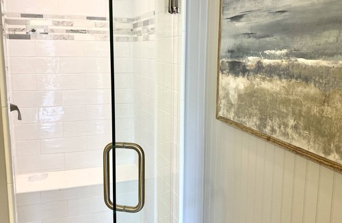 Historic Downtown Manteo House | Downtown Manteo with Secret Garden
