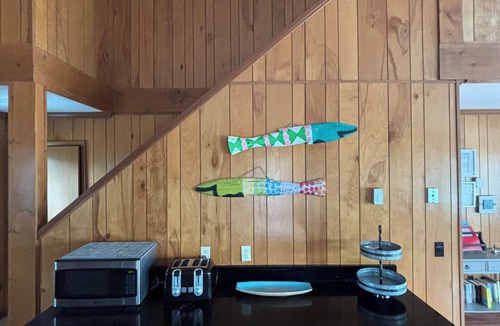Whalehead Beach House | E-SEA-LIVIN' Oceanside Coastal Cottage in Corolla, 4 min walk to the beach!