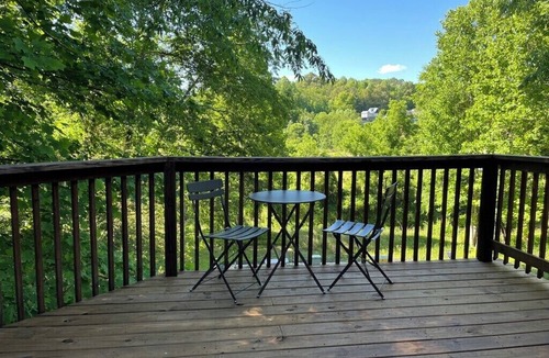 Old Fort Cabin | Earth-Yurt Haven outside of Asheville: peaceful mountain vibes