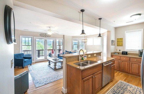 Foscoe Condo | Echota Wintergreens 1712-Mtn Condo, Gated Resort, Indoor/Outdoor Pools & Hot Tub