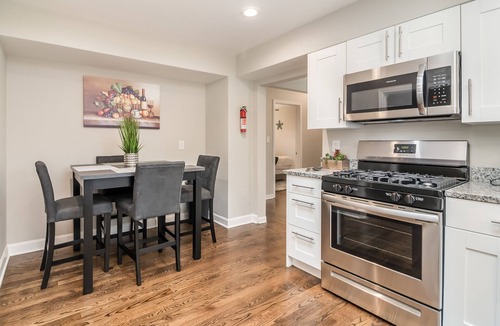 Elgin House | Elgin FHS Rental - Jay St
