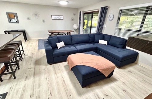 Kealakekua House | Enjoy Mac Nut Farm living! Enjoy all the mac nuts your heart desires!