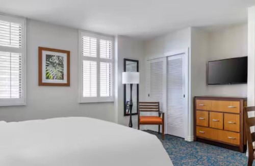 Waikiki Resort | Escape to Paradise at Lagoon Tower by Hilton Grand Vacations – Studio Retreat!