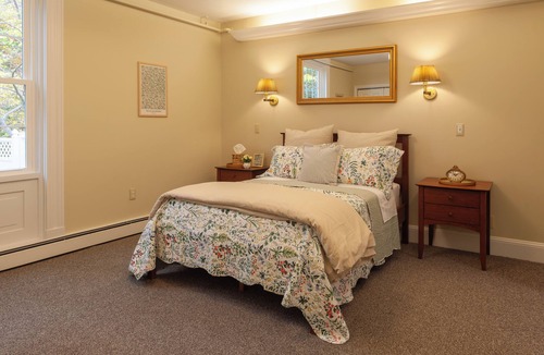 Newcastle Bed & Breakfast | Experience comfort and elegance in The Nobel Estate Suite,