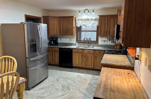 Tyler House | Experience the Vista. Enjoy the tranquility. Embrace the area attractions.