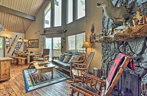 Lake Arrowhead House | Family Cabin w/Game Room Near Hiking + Skiing!
