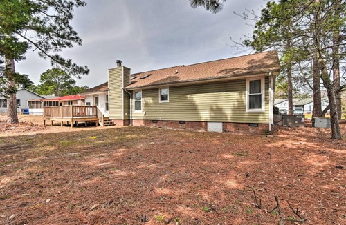 Fayetteville House | Fayetteville Vacation Rental w/Sunroom & Yard!