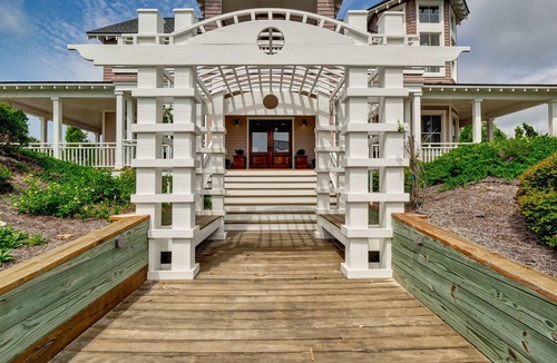 East Beach House | Five bedroom home on Bald Head Island's East Beach, make your next island getawa