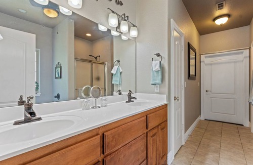Springdale House | Forget your worries in this spacious and serene space