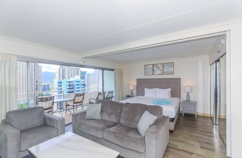 Waikiki Condo | Fully renovated unit on the 16th Floor overlooking the mountains and the surrounding Waikiki area!