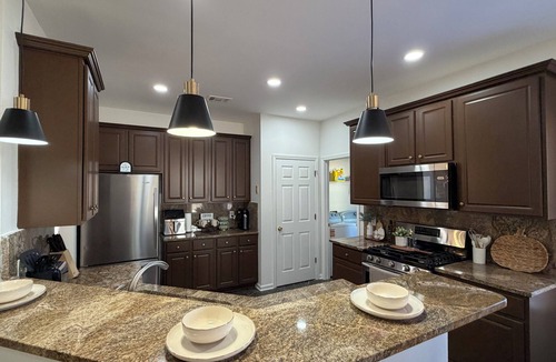 Lilburn House | GHome, Modern Cozy 5BR 10BEDS located in Lilburn, GA with AC perfect for family