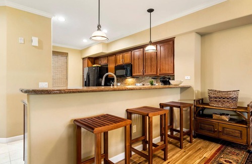 Waikoloa Condo | 🏖️ Golf Course View Waikoloa Condo | Ground Floor | Walk to A-Bay Beach