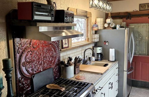 Gainesville Cabin | Gorgeous Container for a Romantic Getaway on a Ranch with Incredible Views in Gainesville, Missouri
