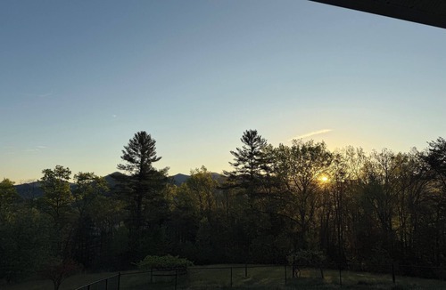 Otto House | Gorgeous home where modern luxury meets mountain beauty. Privacy & Mountain View